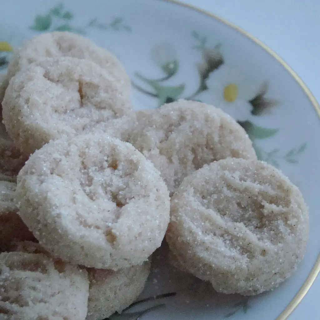 Spiced drop cookies
