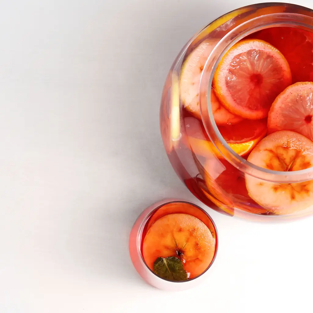 A bowl of punch