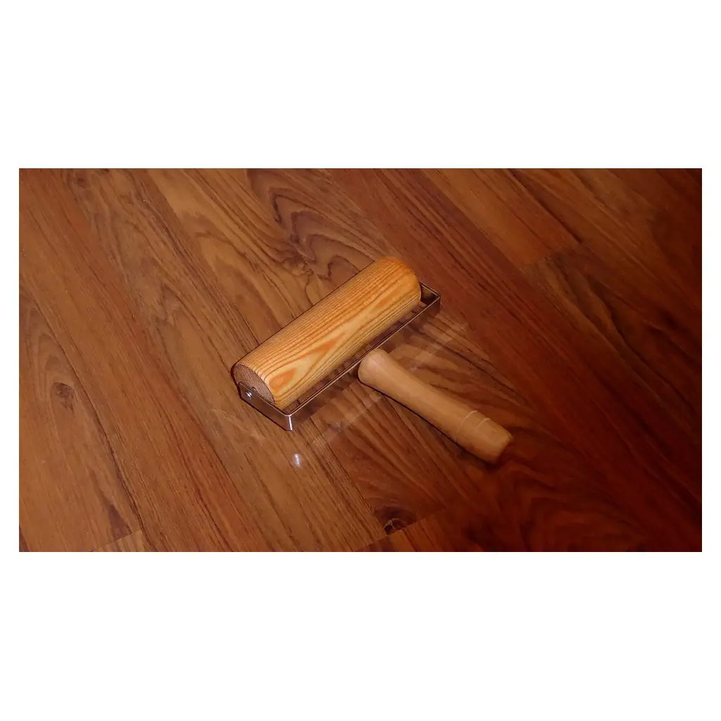 The wooden rolling pin