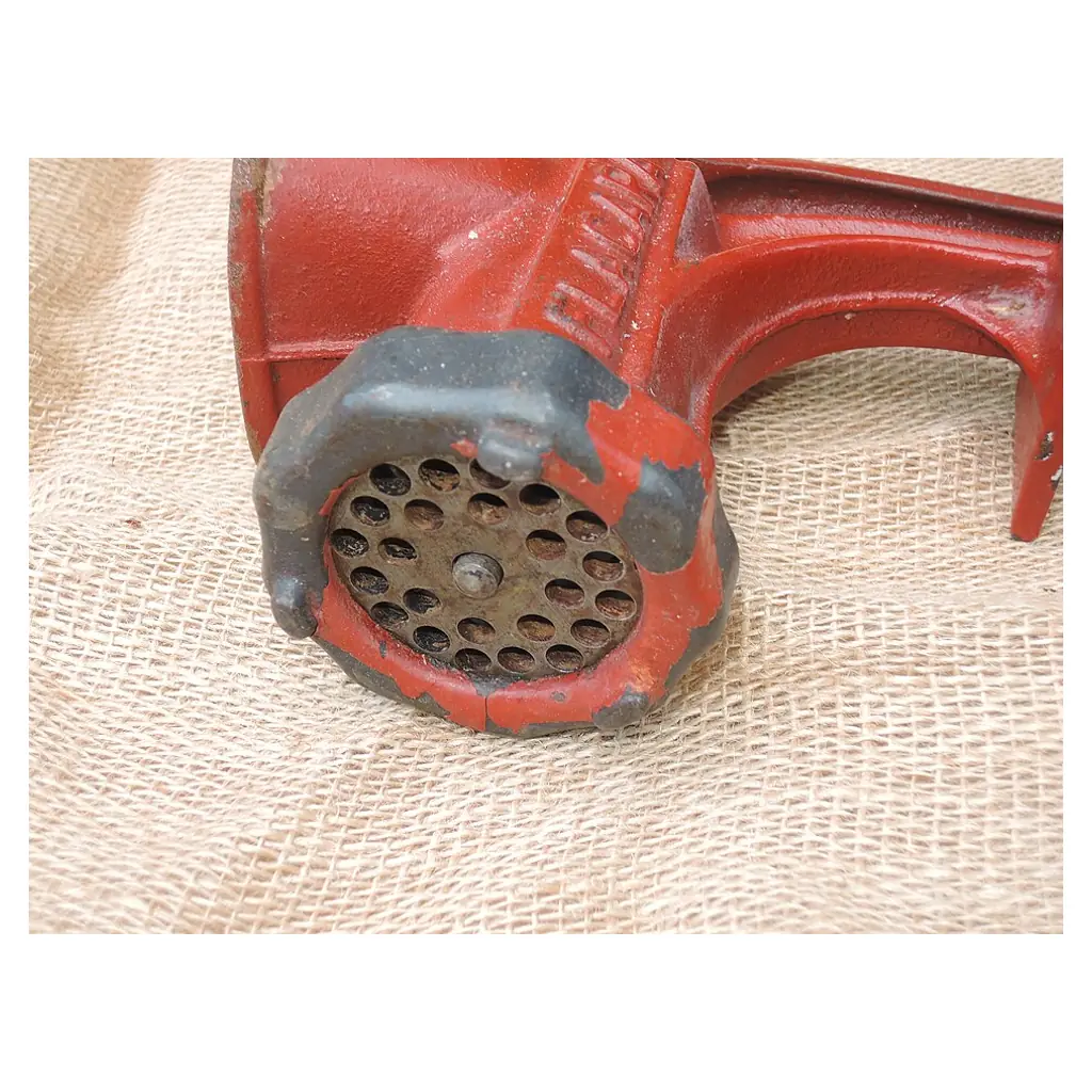 Vintage meat grinder 005.